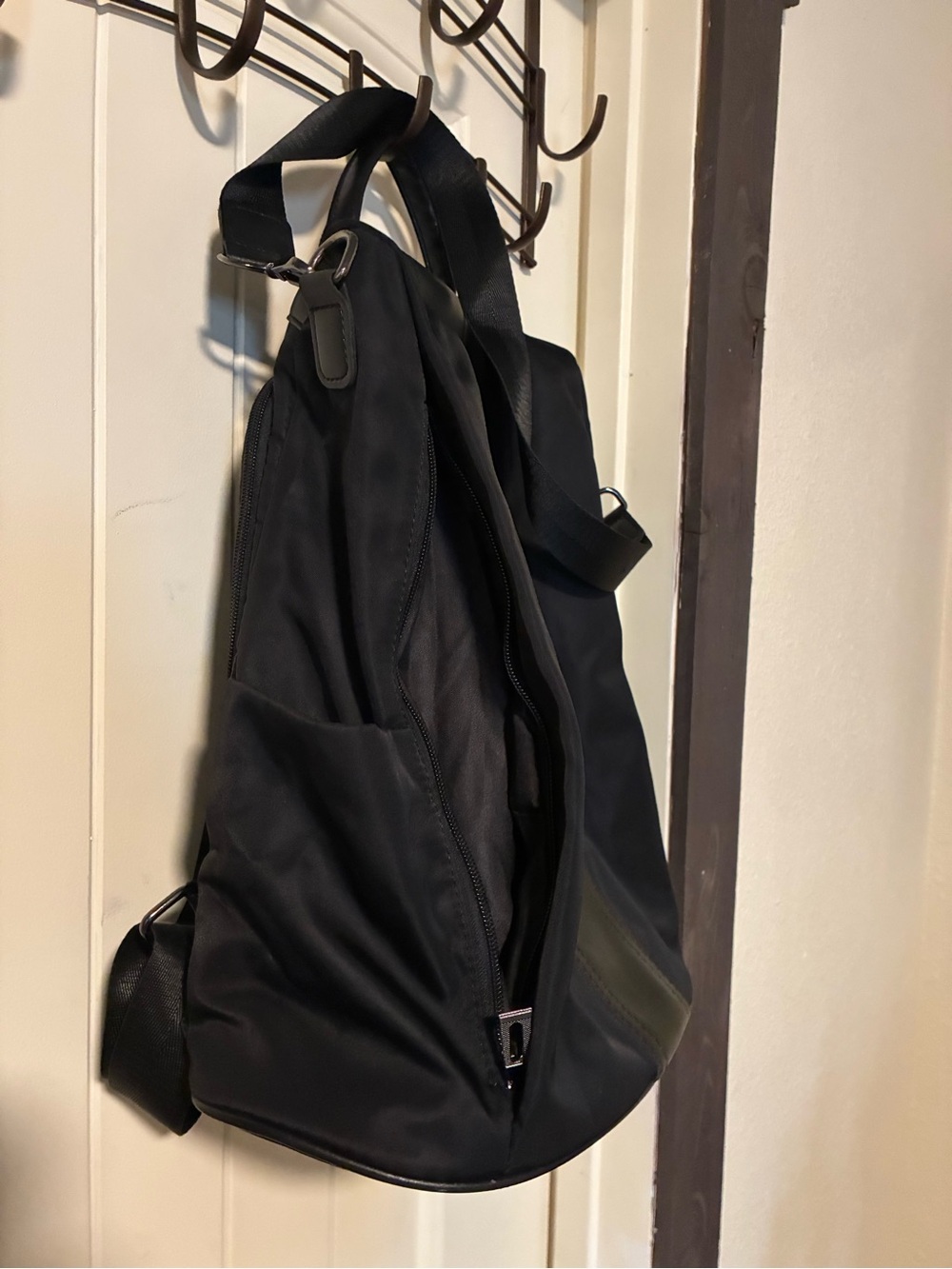 Amazon Black Convertible Anti-theft Travel Backpack - Picture 4 of 4
